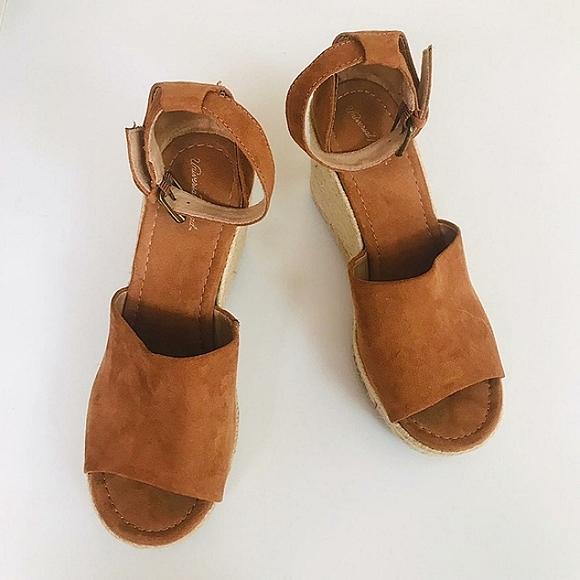 Universal Thread ESPADRILLE Wedge Sandal Shoes 6.5 - Picture 2 of 8